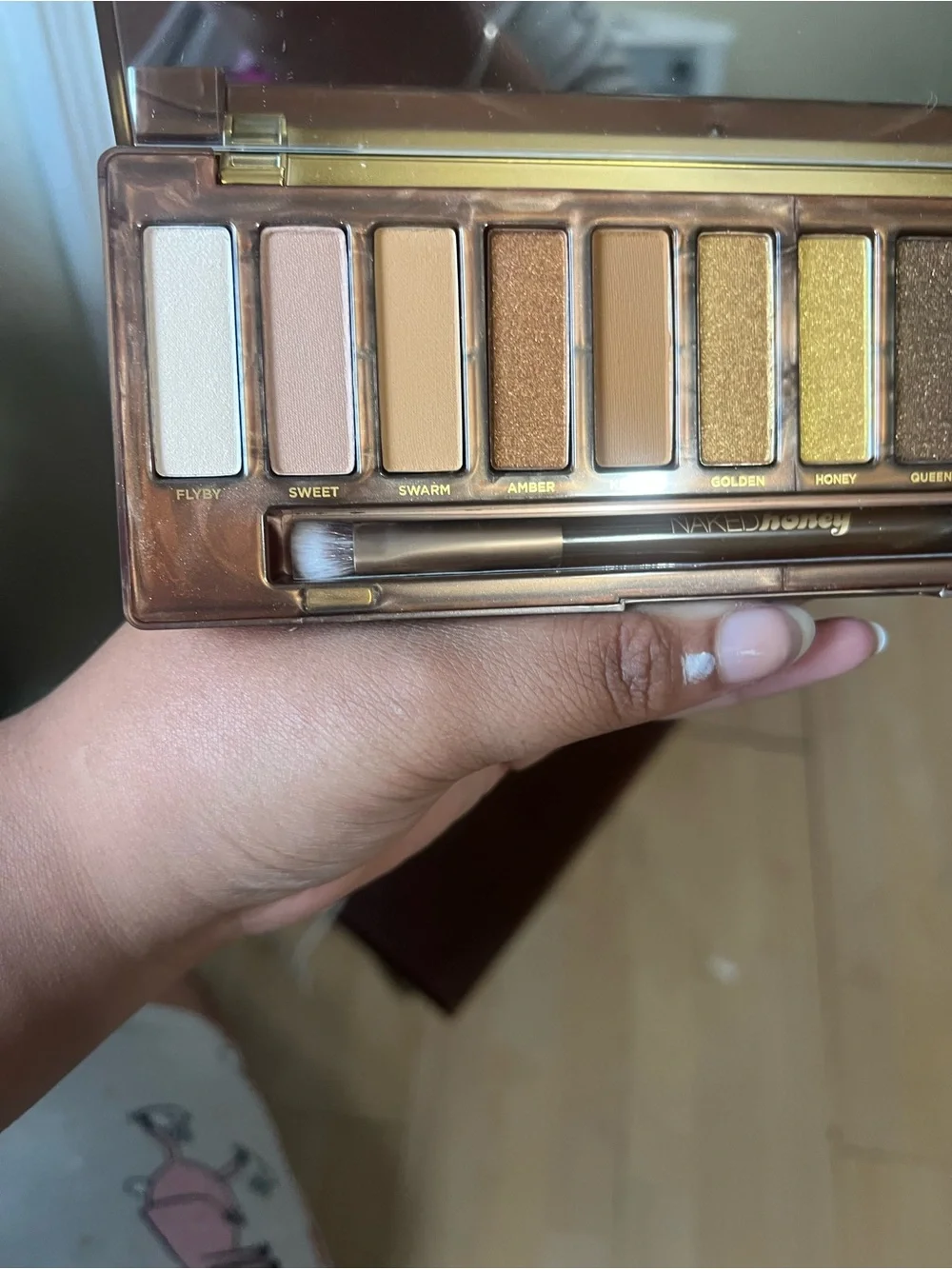 Urban Decay Honey Metallic Gold Wall Accent- NEW UNSWATCHED